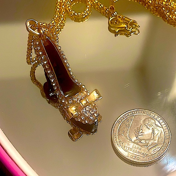 Rhinestone high heel shoe charm necklace crystal bling gold & shiny gold bow - Picture 8 of 8
